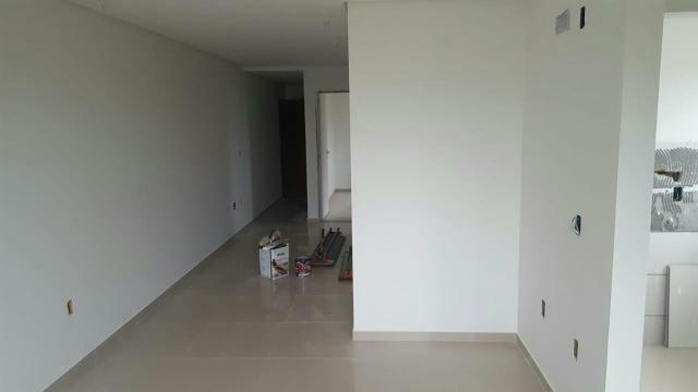 Apartamento semi mobiliado 2 dormitório sendo 1 suíte bem localizado nós ingleses - Foto 16