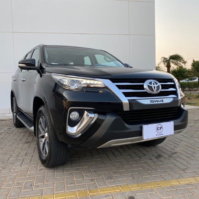 TOYOTA HILUX SW4 SRX