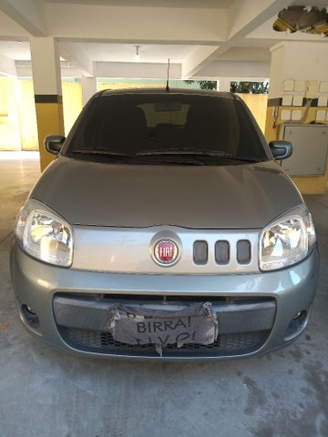 VENDO FIAT UNO VIVACE CELEBRATION, COM 25MIL KM RODADOS.