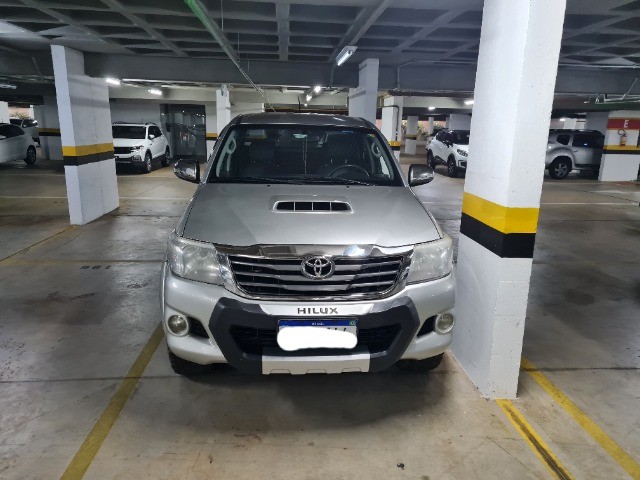 HILUX 4X4 DIESEL SRV 2013