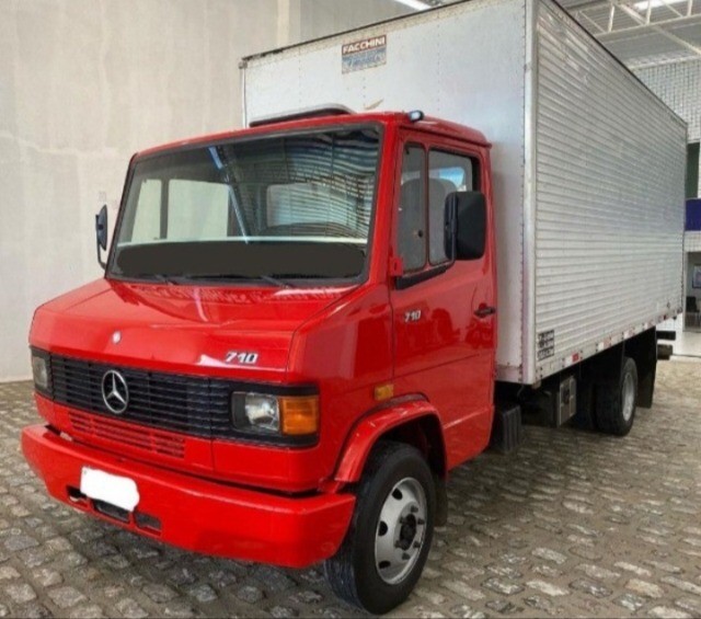 CAMINHÃO MB710  2005 