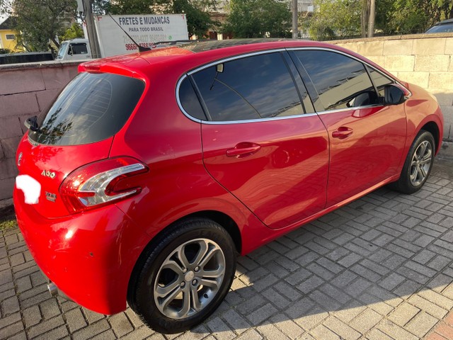 PEUGEOT 208 GRIFFE AUTOMÁTICO