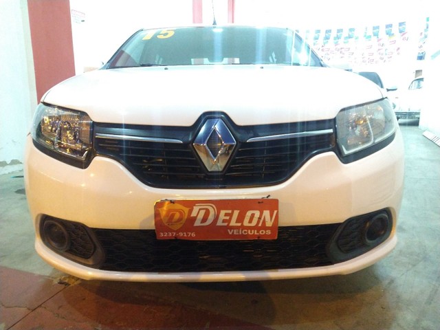 RENAULT SANDERO 1.6 FLEX COMPLETO ANO 2013 TROCO FINANCIO