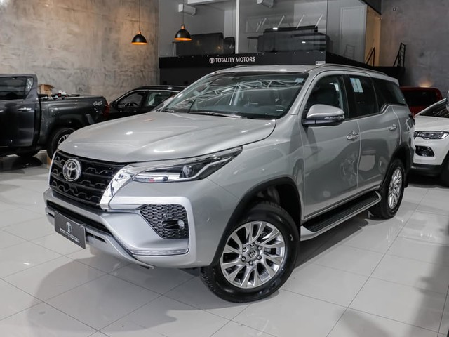 TOYOTA SW4 DSL 4X4 SRX AT 7S DIESEL