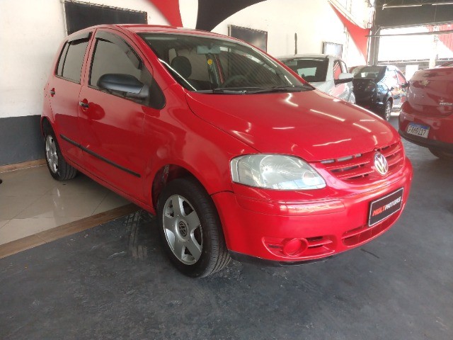 VW VOLKSWAGEN FOX FLEX 4 PORTAS VERMELHO, FAÇO SEM ENTRADA EM 48X
