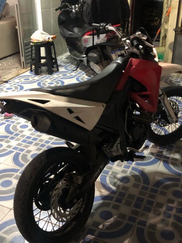 MOTO KASINSKI * LEILAO *