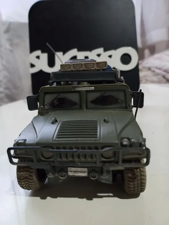 Carrinho de metal da maisto 1:27 Humvee - Foto 4