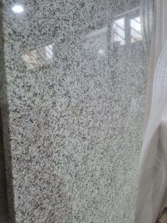 Balcão de pedra granito dalas