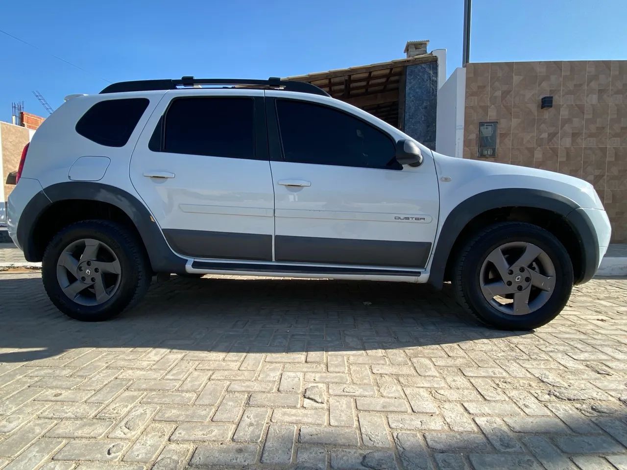Renault Duster 2.0 - 14/15 completa - Automática