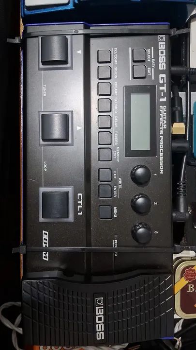 Pedal de efeitos Boss GT-1 