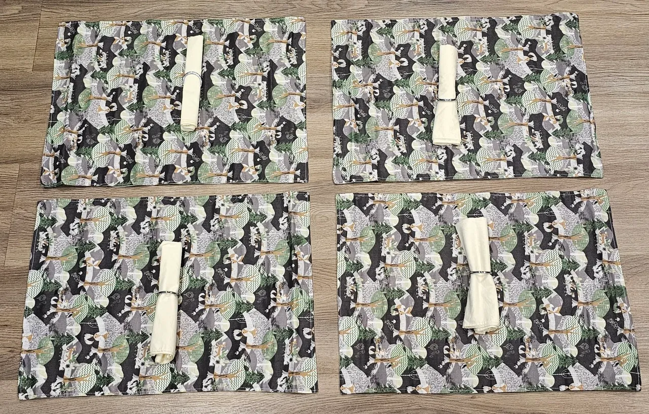 Conjunto jogo americano + guardanapos + anéis porta guardanapos 4 lugares NOVO