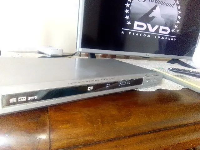 sony dvd player DVP-NS53P + alguns dvds 80 reais retirando  - Foto 5