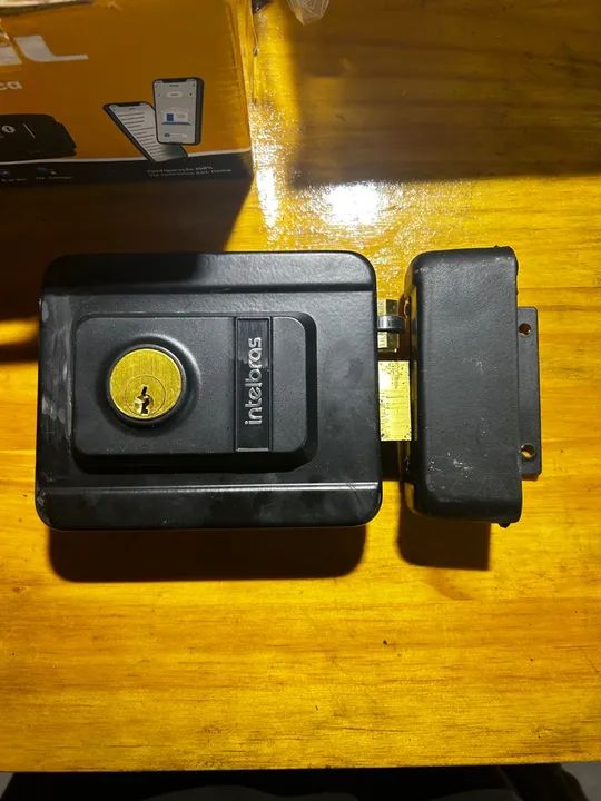 Fechadura Intelbras FX2000 AJ preta