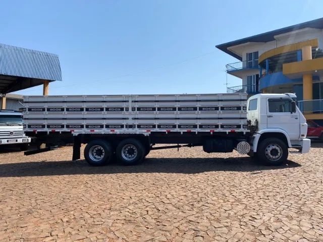 VW 24.220 Euro3 Worker 6x2 - Foto 8