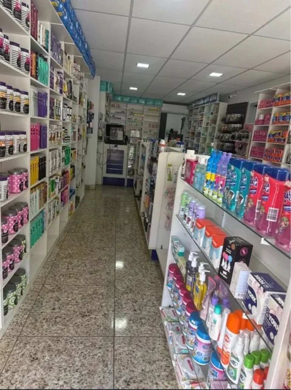 Vendo Farmácia completa.