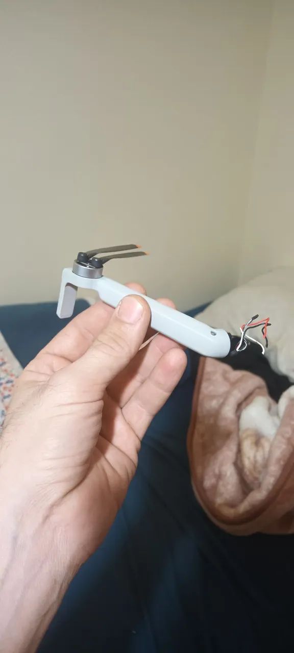 Braço de Drone com Hélices - DJI mini3 - Braço 1