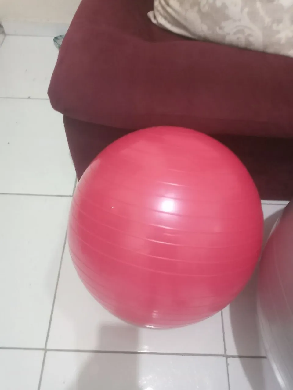 Bola de Ginástica Rosa - Ideal para Exercícios e Pilates