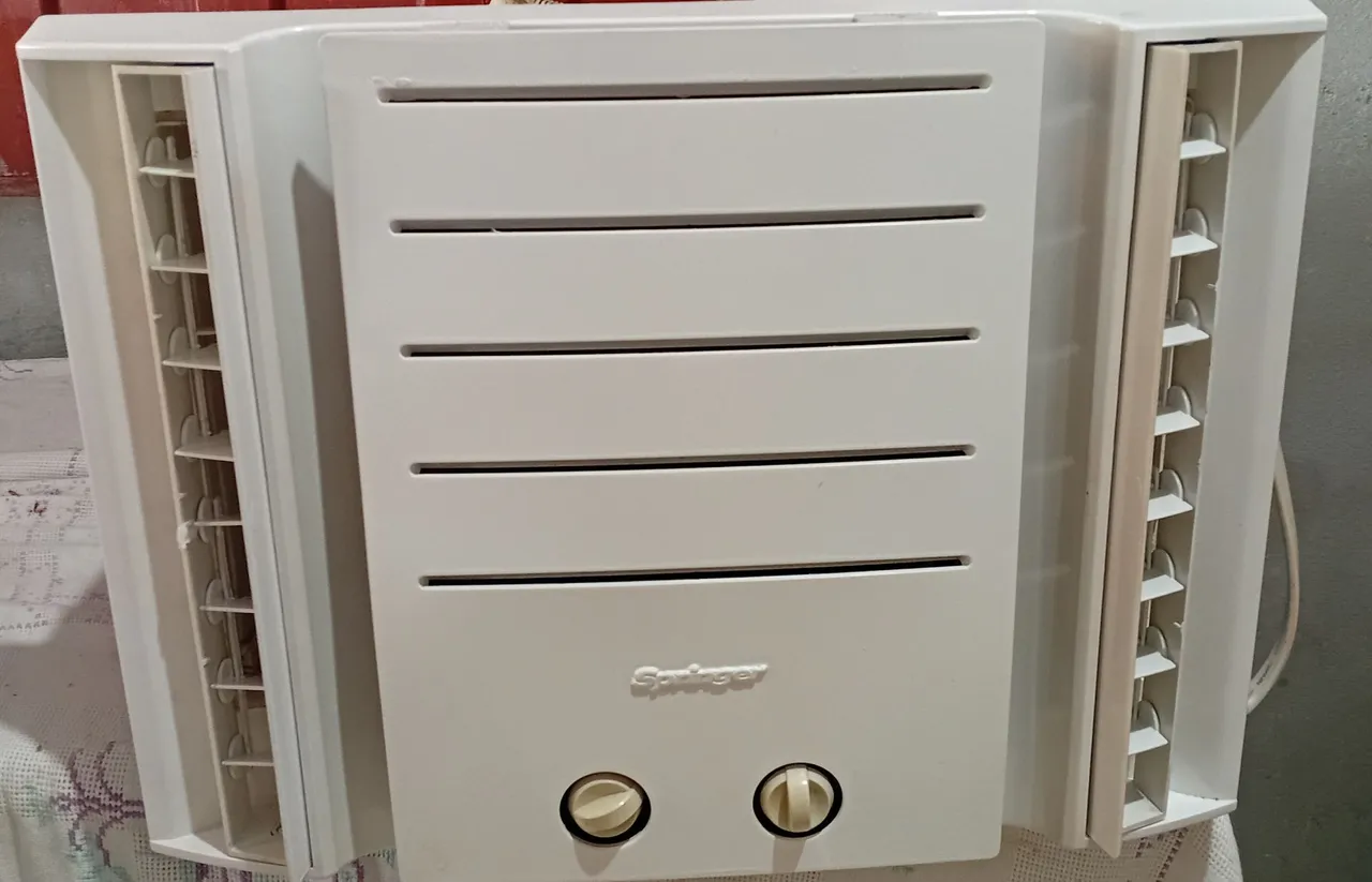 Ar condicionado 10.000 mil btus 110 volts gelando bem R$450