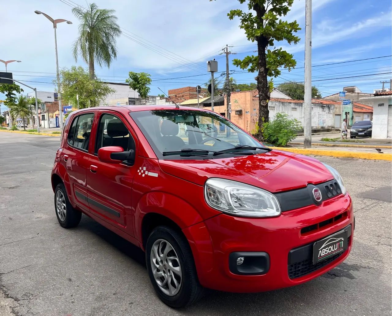 FIAT NOVO UNO UNICO DONO C/ BAIXA KM - MUITO NOVO