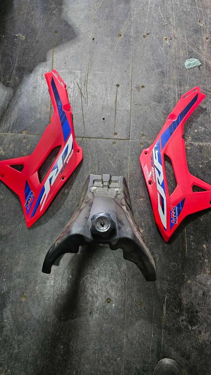 Carenagens Laterais e Tanque CRF 250 RX