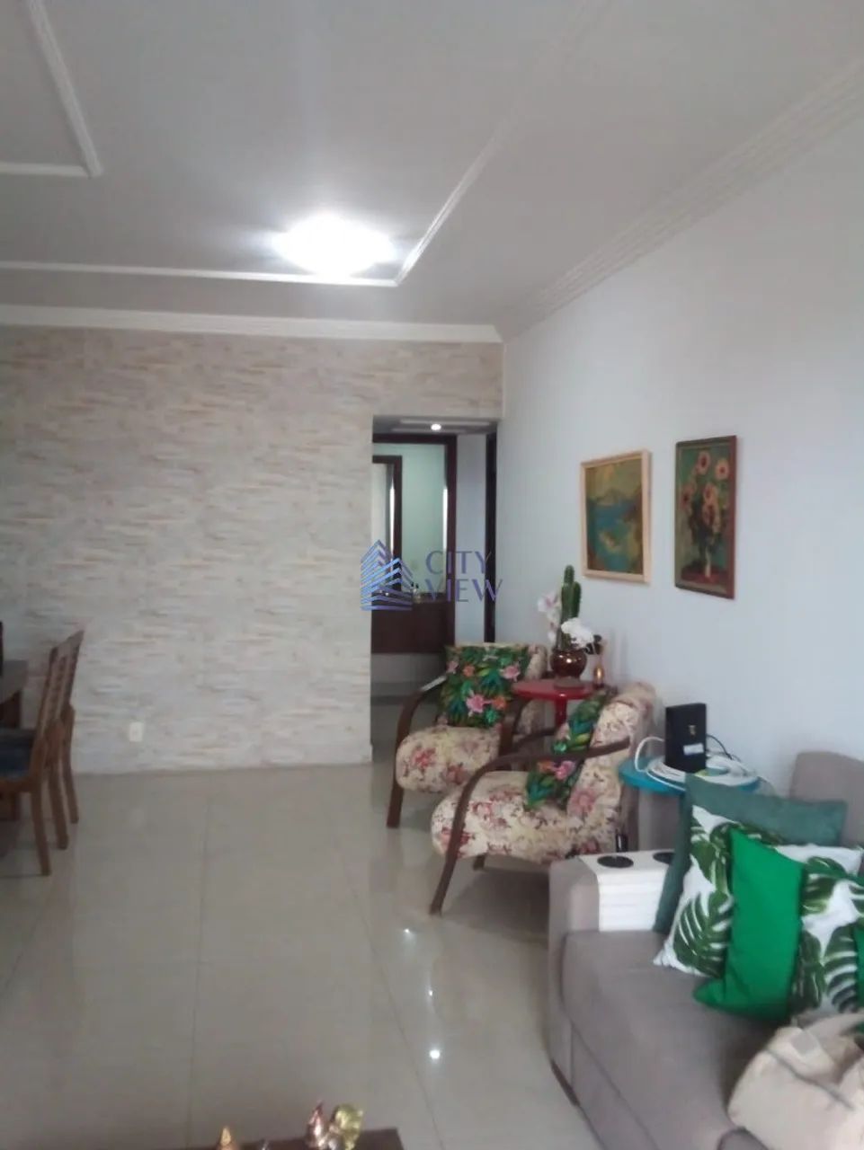 ALUGAMOS ÓTIMO APARTAMENTO COM 4 QUARTOS, VISTA MAR.