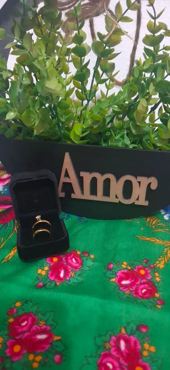 Anel de Casamento Romântico ouro 18k