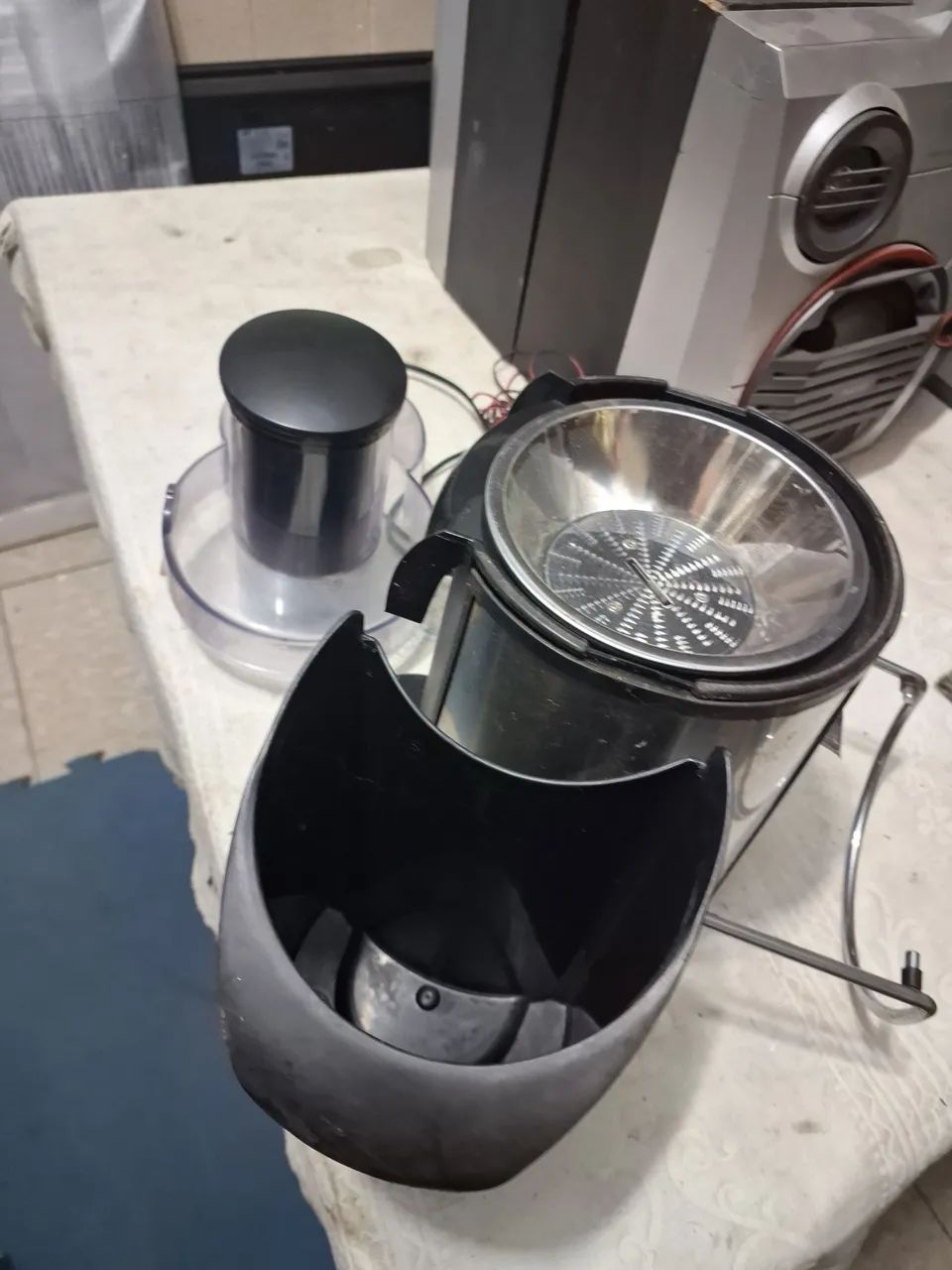 Extrator de Suco elétrico funcionando  - Foto 4
