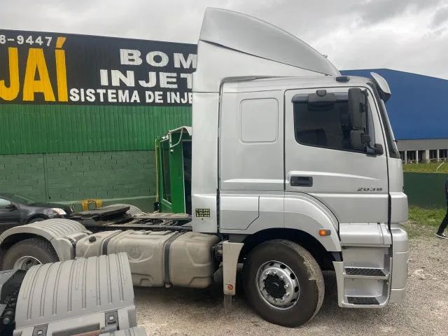 Mercedes-Benz 2036 4x2 ano 2013 Automático - Foto 9