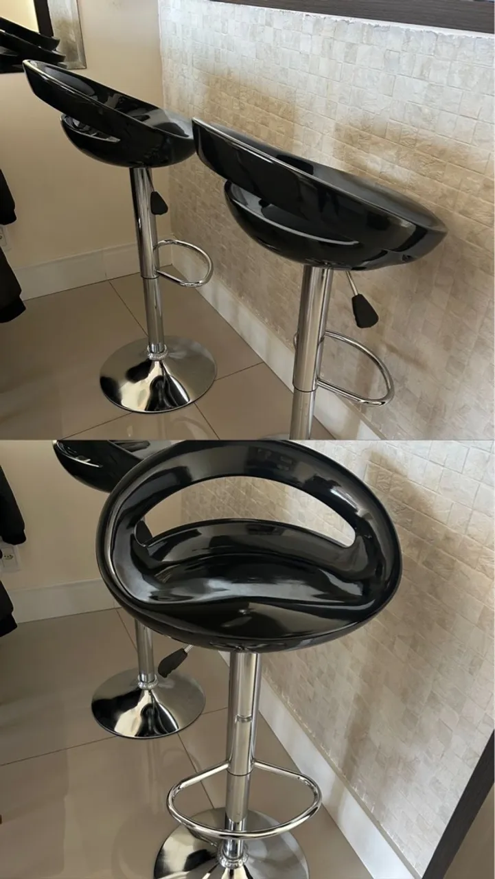 Banquetas Giratórias Pretas com Design Moderno