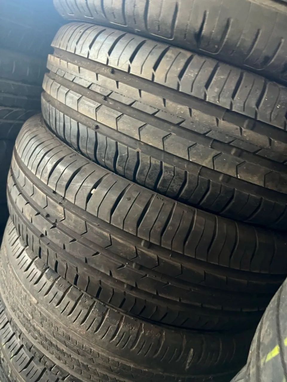 Pneu Continental CT 185/65/15 95 % Vida util.