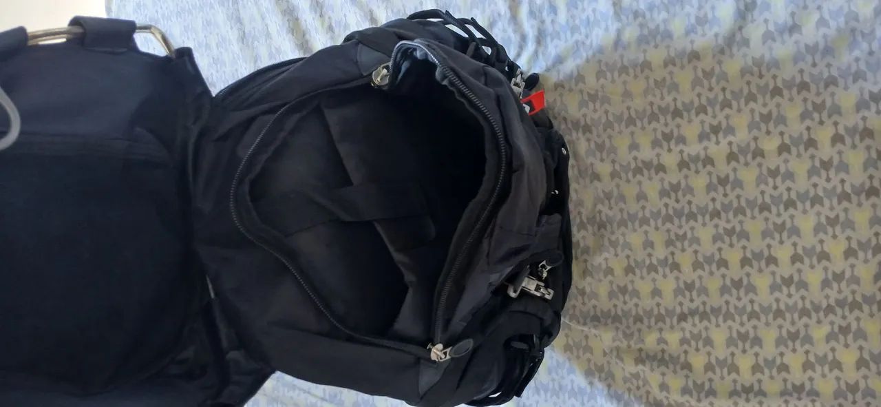 Mochila Oakley para Esportes Radicais - Foto 5