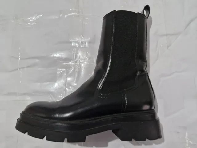 Bota Couro Tratorada Coturno Zara Original - Foto 6