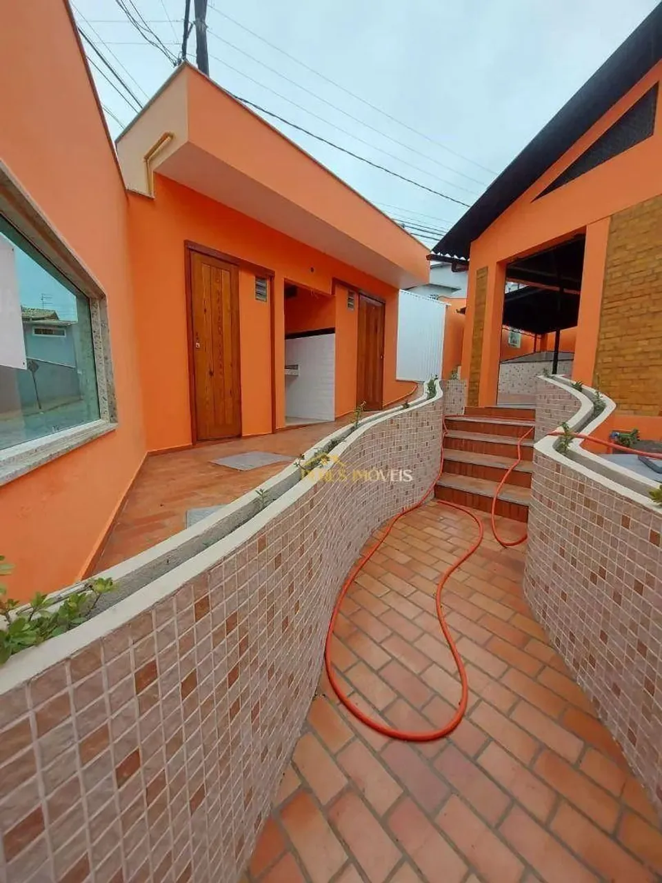 Excelente ponto Comercial localizado próximo ao Centro de Rio das Ostras/RJ.