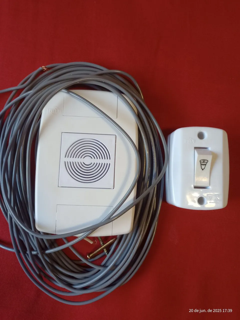 Campainha com fio completa e botão