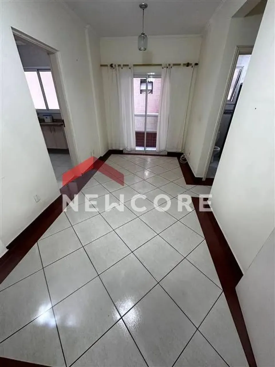 Apartamento em Rua Copacabana - Guilhermina - Praia Grande/SP