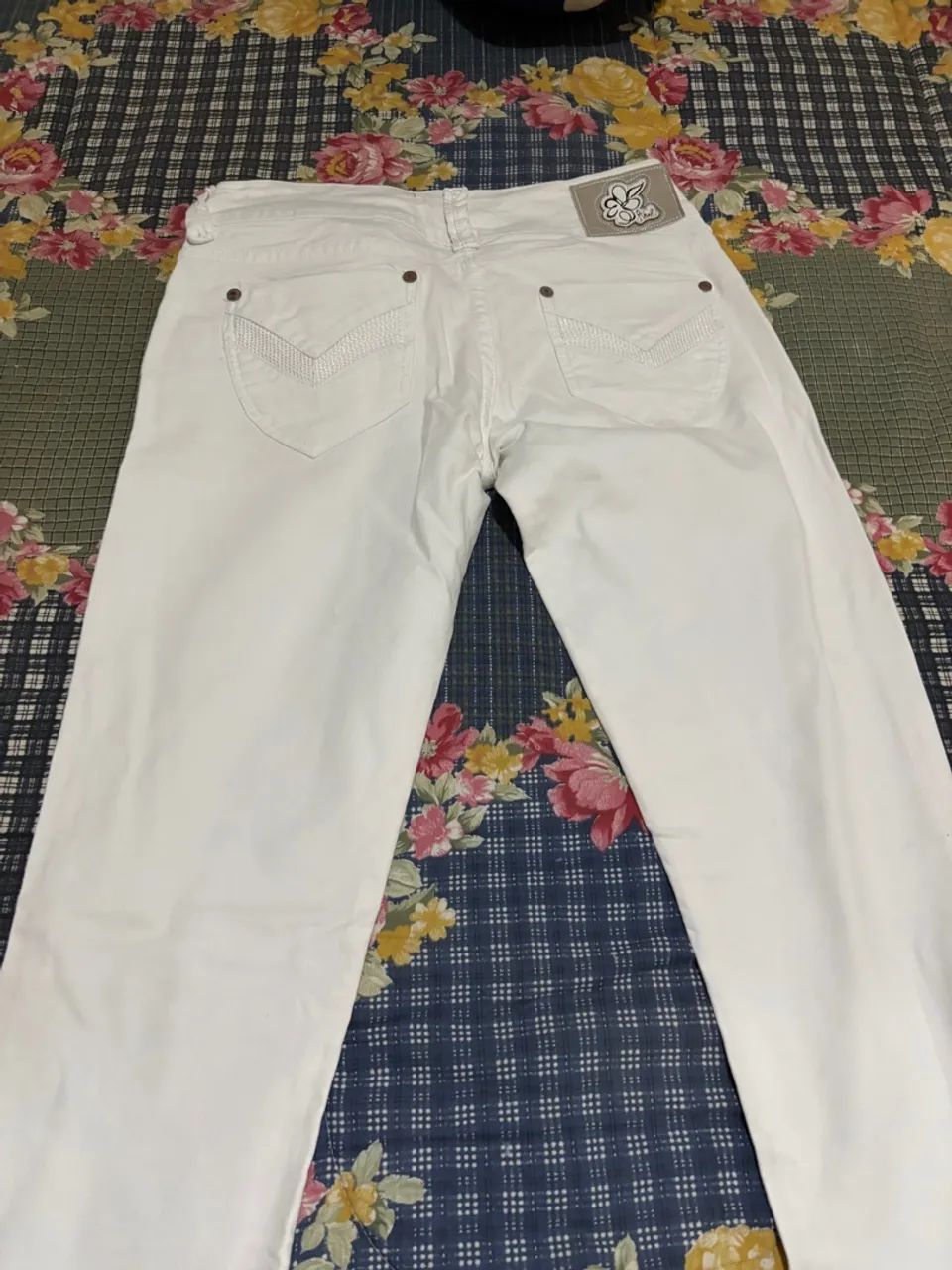Calça Branca Feminina - Elegância e Conforto - Foto 2