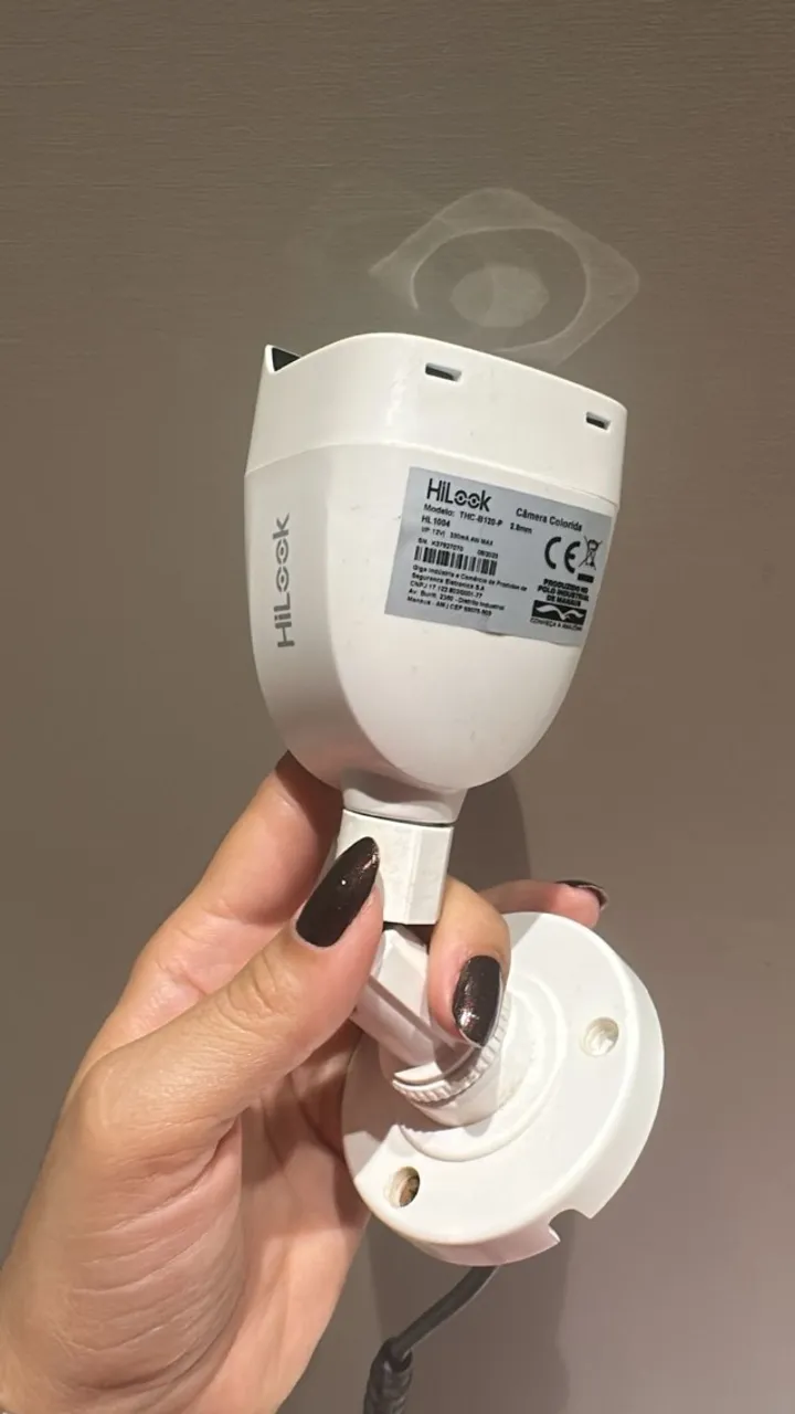 Câmera de Segurança colorida Hilook THC-B120-P HL 1004