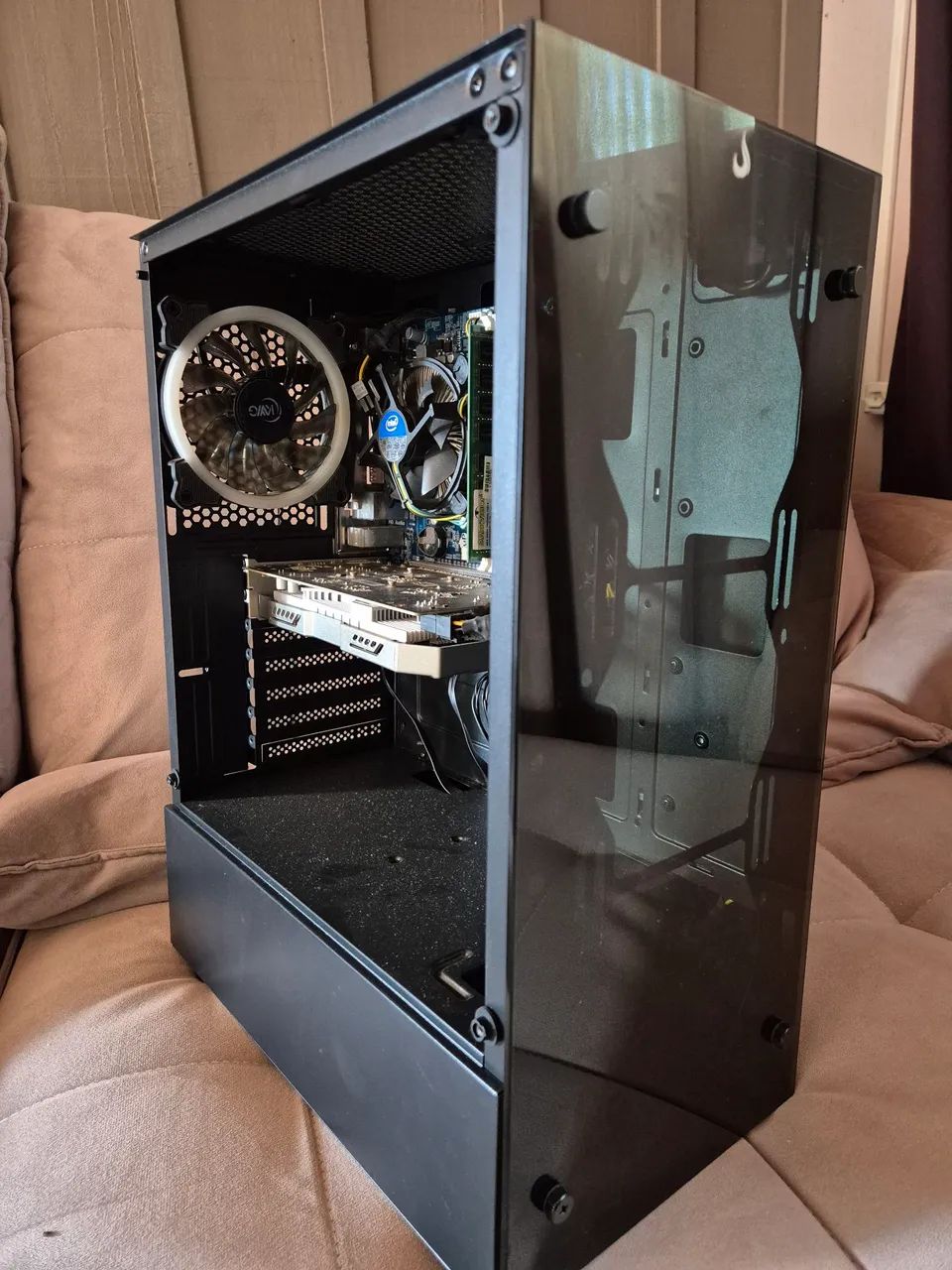 (PREÇO NEGOCIÁVEL) COMPUTADOR DESKTOP PARA TAREFAS GERAIS E JOGOS LEVES - Foto 2