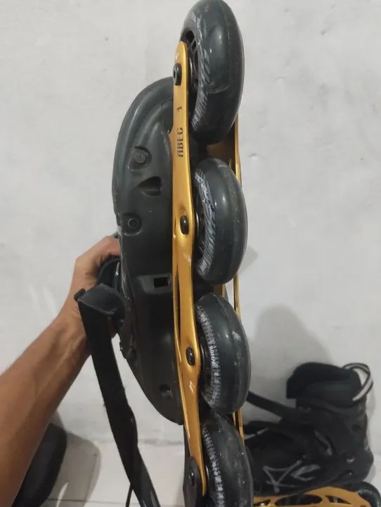 Patins Oxer Byte com Equipamentos de Proteção - Foto 4