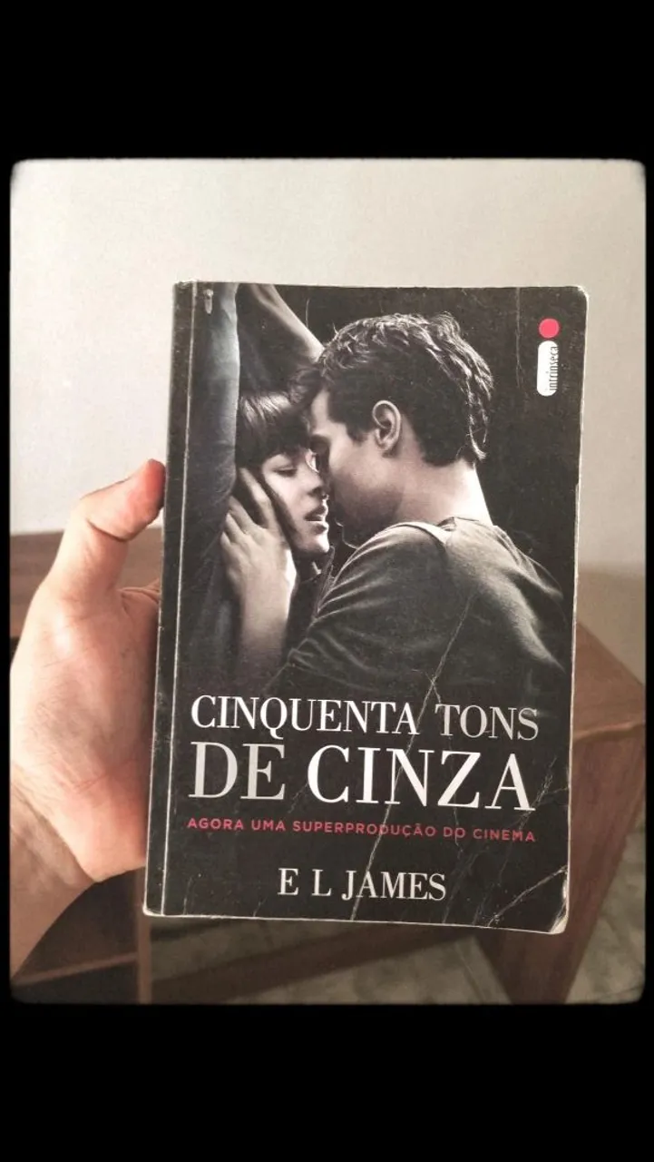 Cinquenta Tons de Cinza - E L James