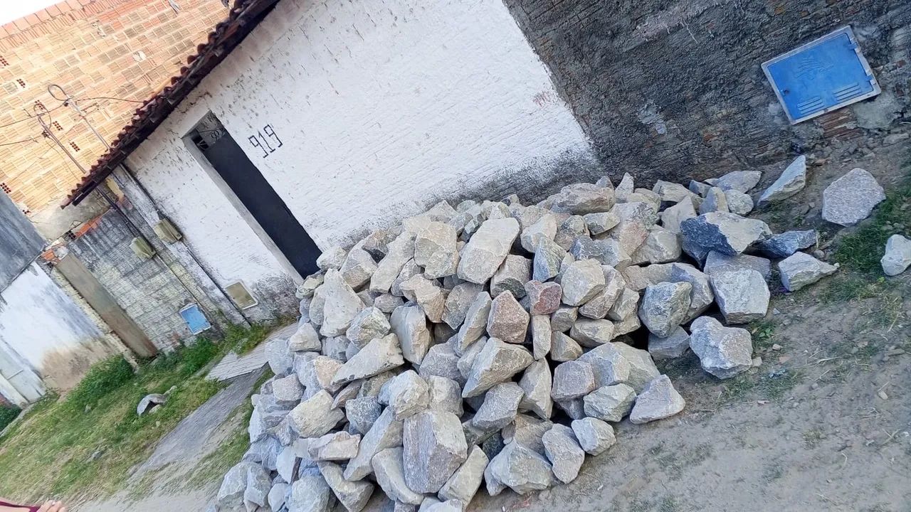 Pedra de alicerce  - Foto 4