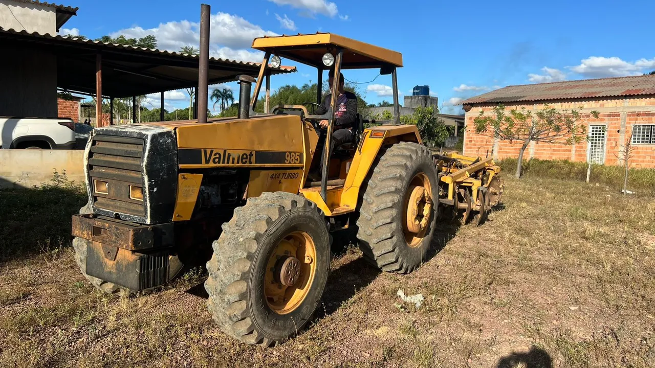 Trator Valmet 985 4x4 Turbo