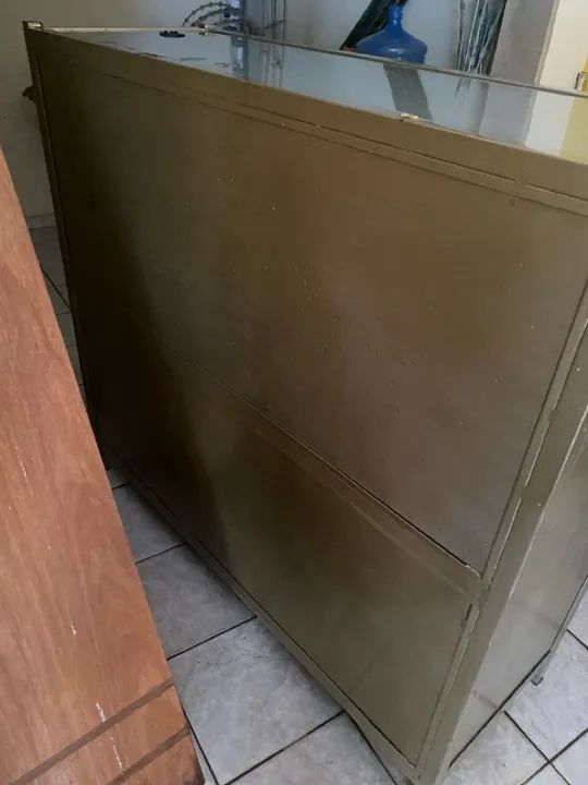 Balcão ferro com vidro 