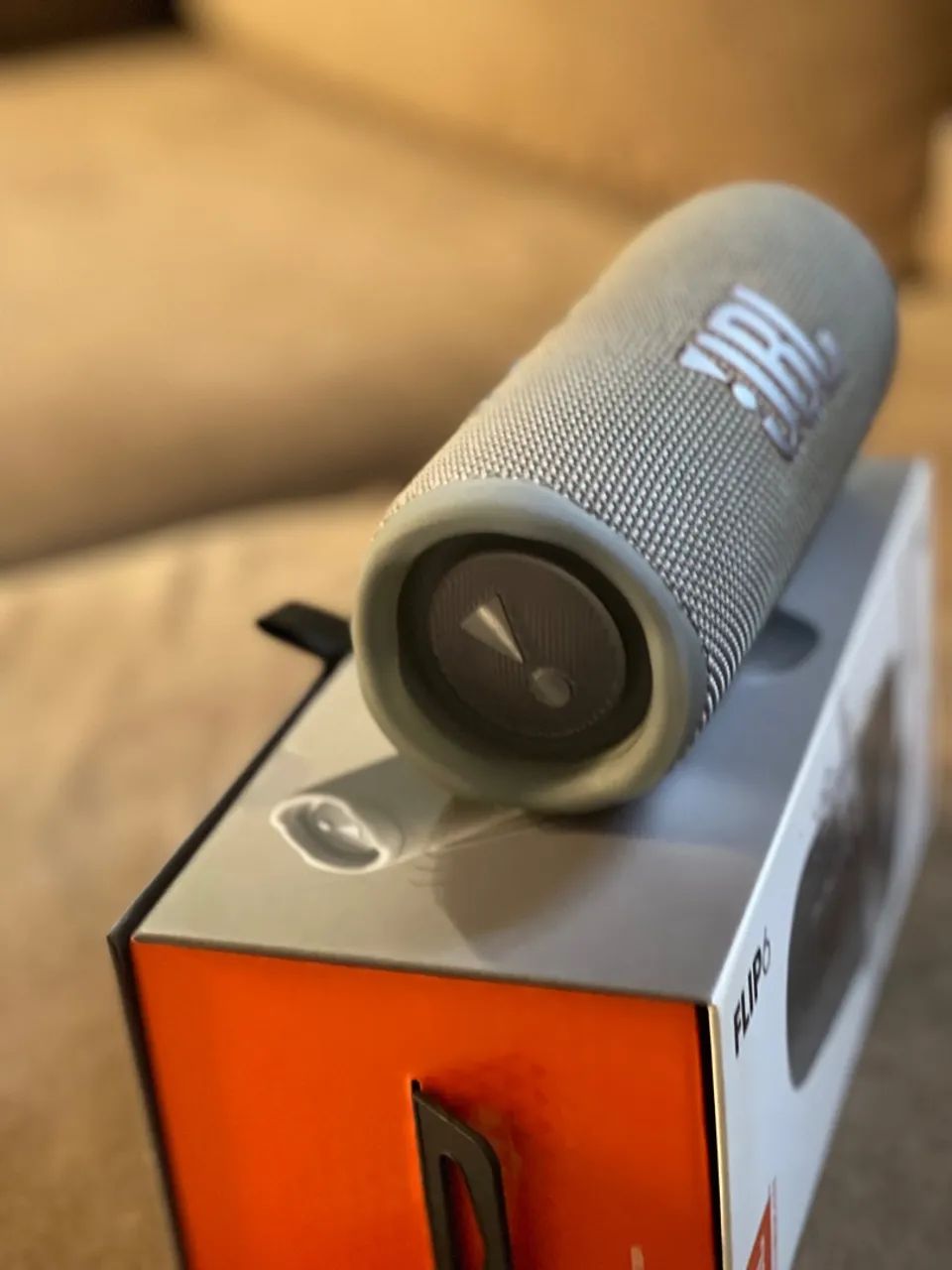 Caixa de Som JBL Flip 6 - Bluetooth - 12h de Autonomia - Foto 4