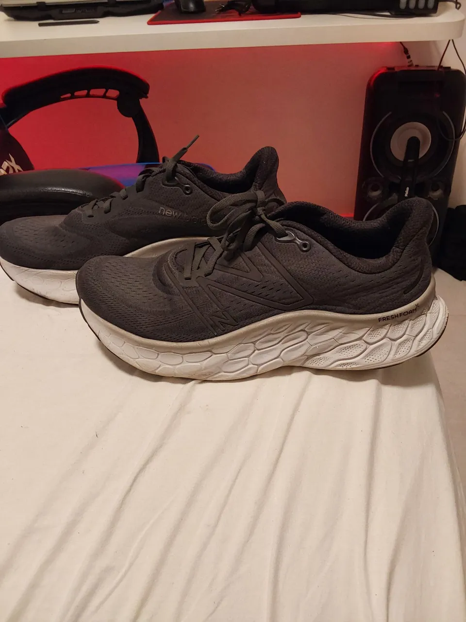 Tênis New Balance More V4 tam 43