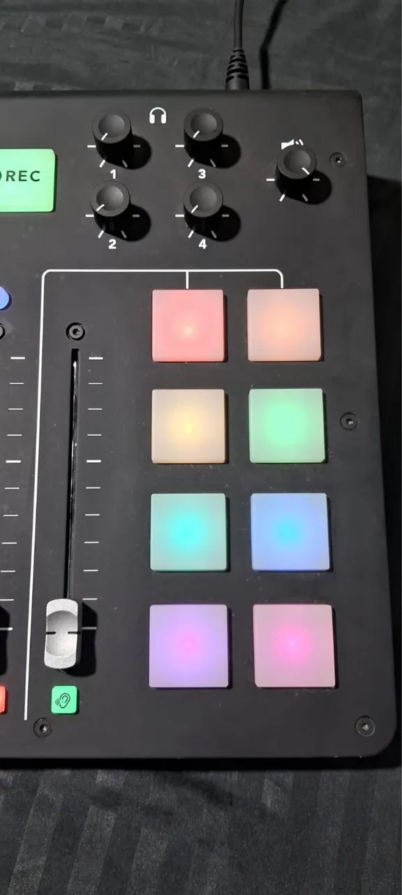 Mesa de Som Rode Caster PRO 