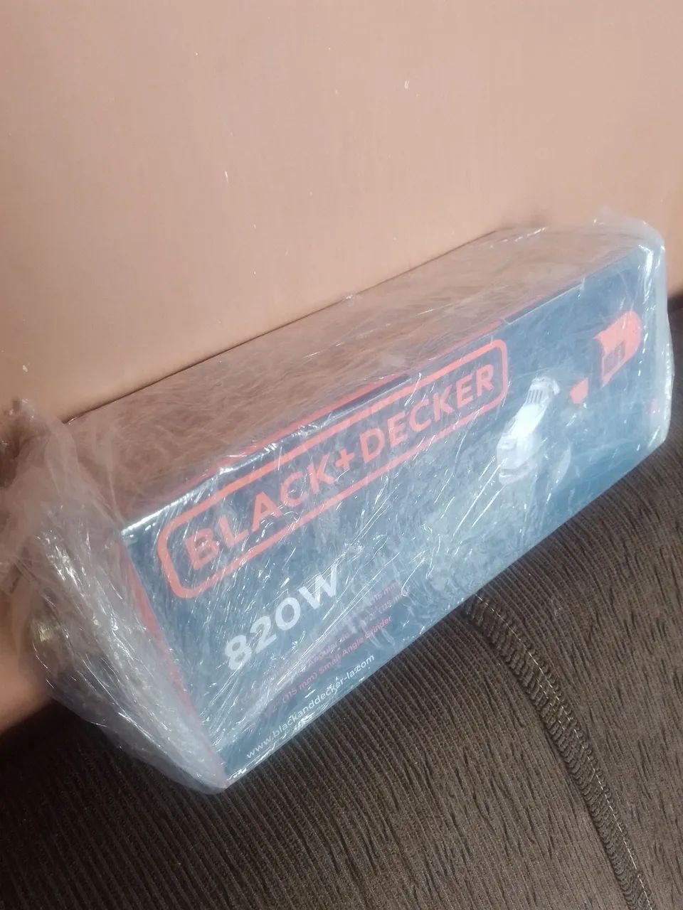 Esmerilhadeira Angular Black+Decker 820W