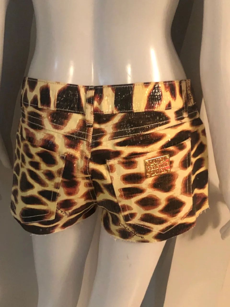 Shorts em couro e shorts jeans - Foto 2