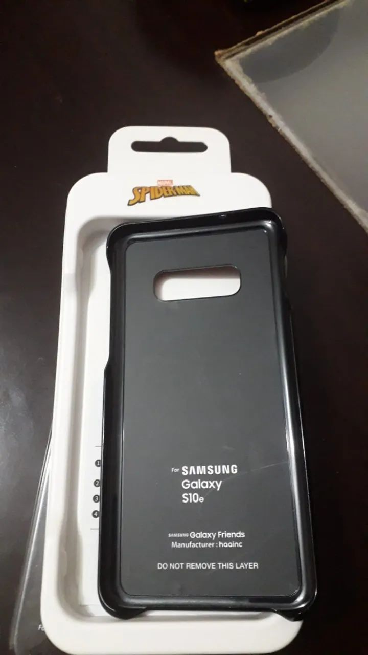 Smart Cover  Spiderman para celular Galaxy S10 (capa inteligente) sem uso - Foto 4