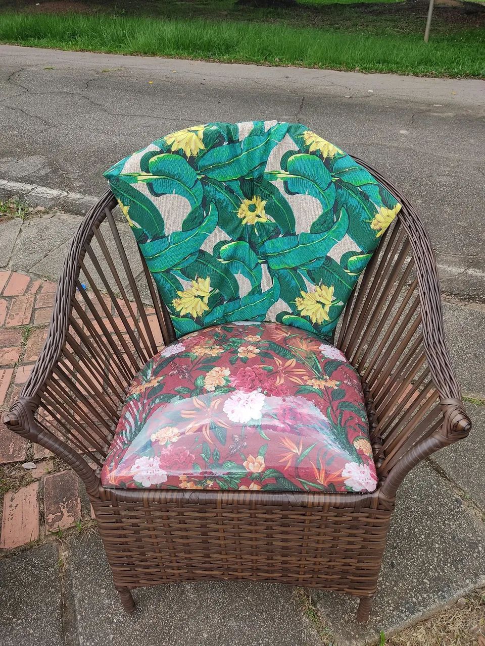 Poltronas 64985850684419123